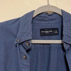 Abercrombie & Fitch - Navy Blue Button Up Longsleeve - Size Small